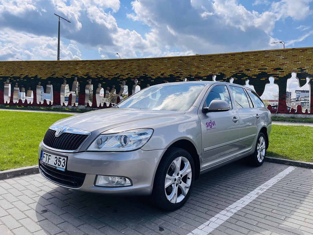 Škoda Octavia car rental