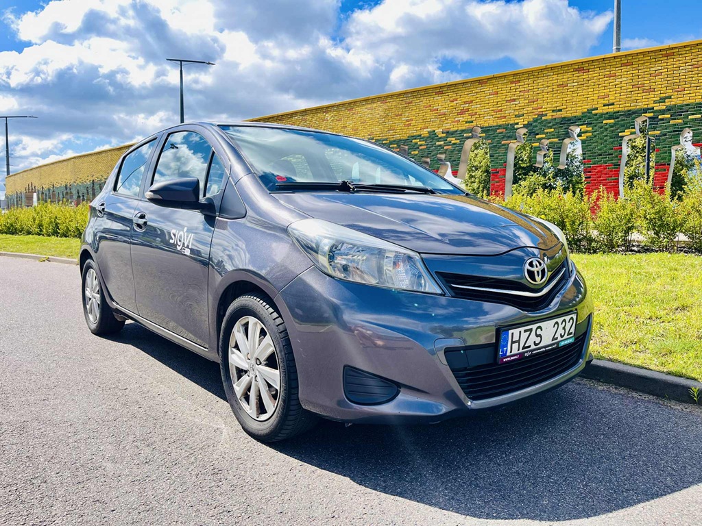 Toyota Yaris car rental
