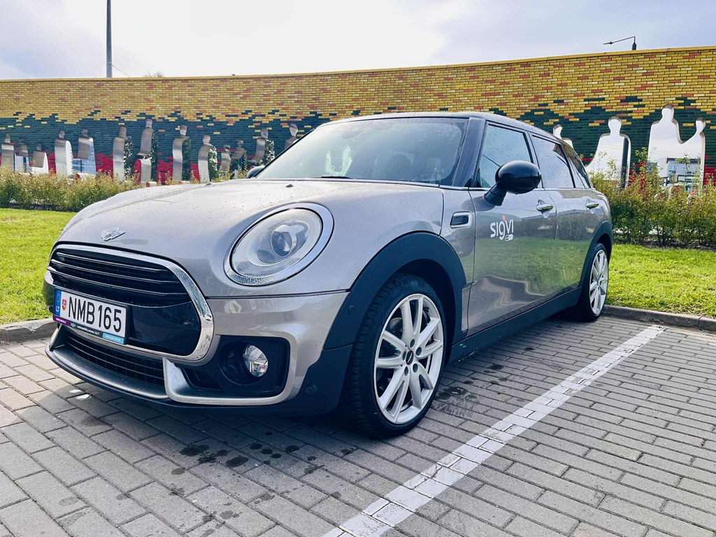 Mini Cooper Clubman car rental