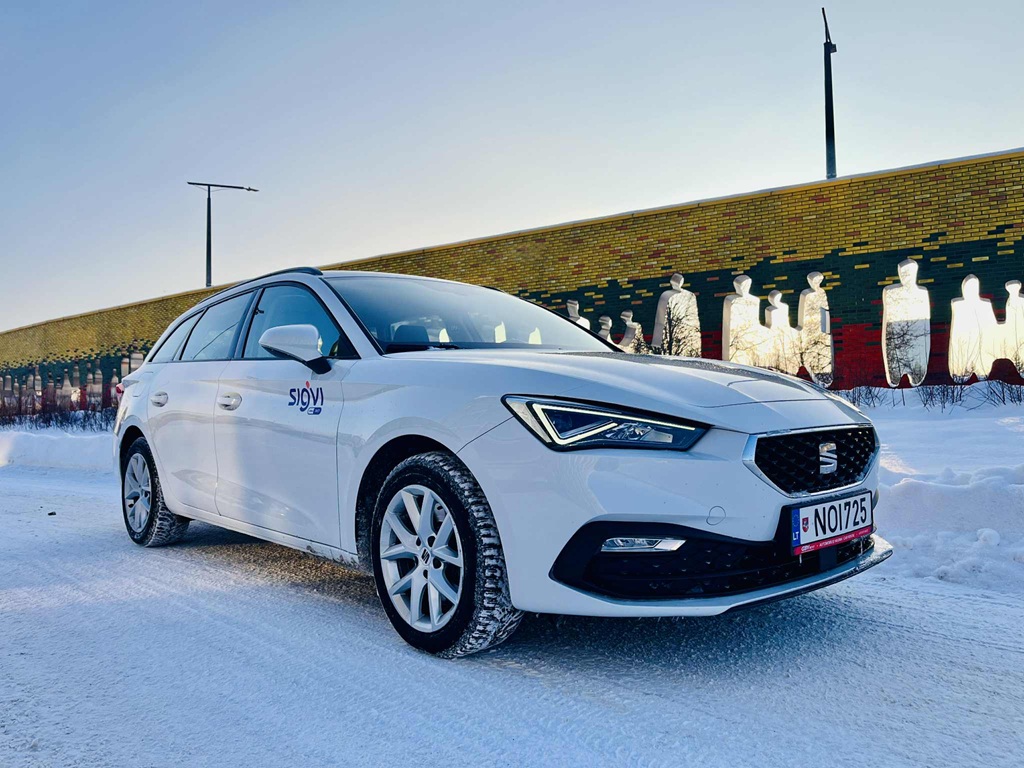 Seat Leon automobilio nuoma