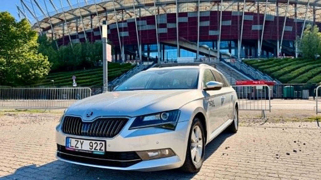 Škoda Superb automobilio nuoma