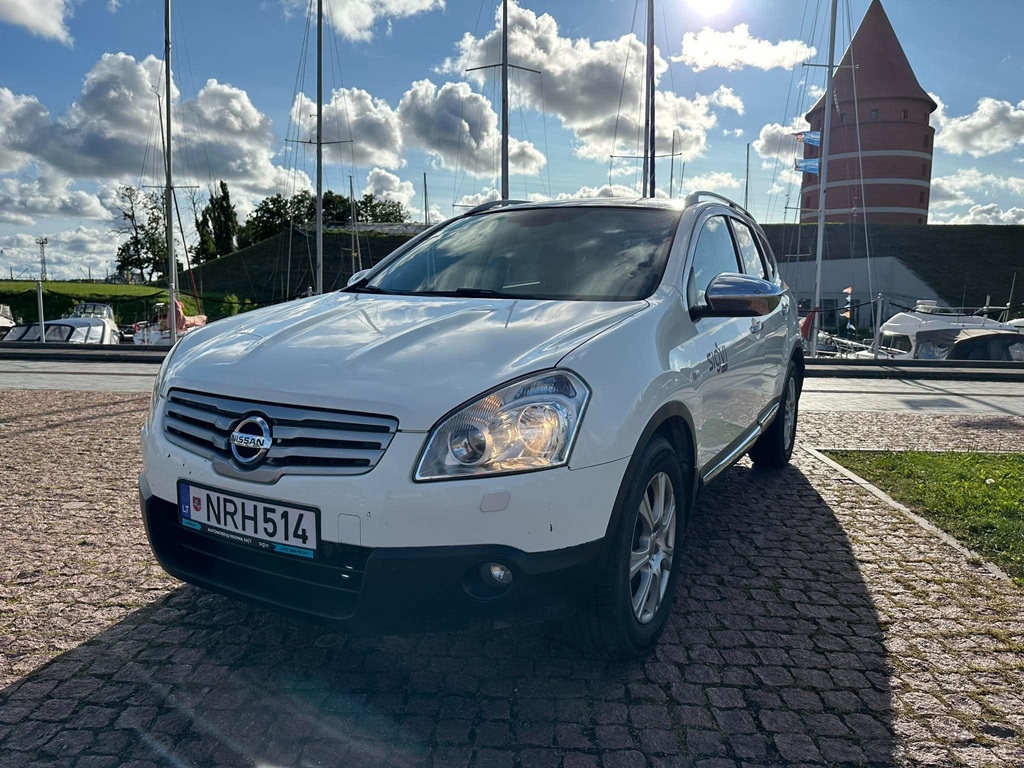 NISSAN QASHQAI+2 automobilio nuoma
