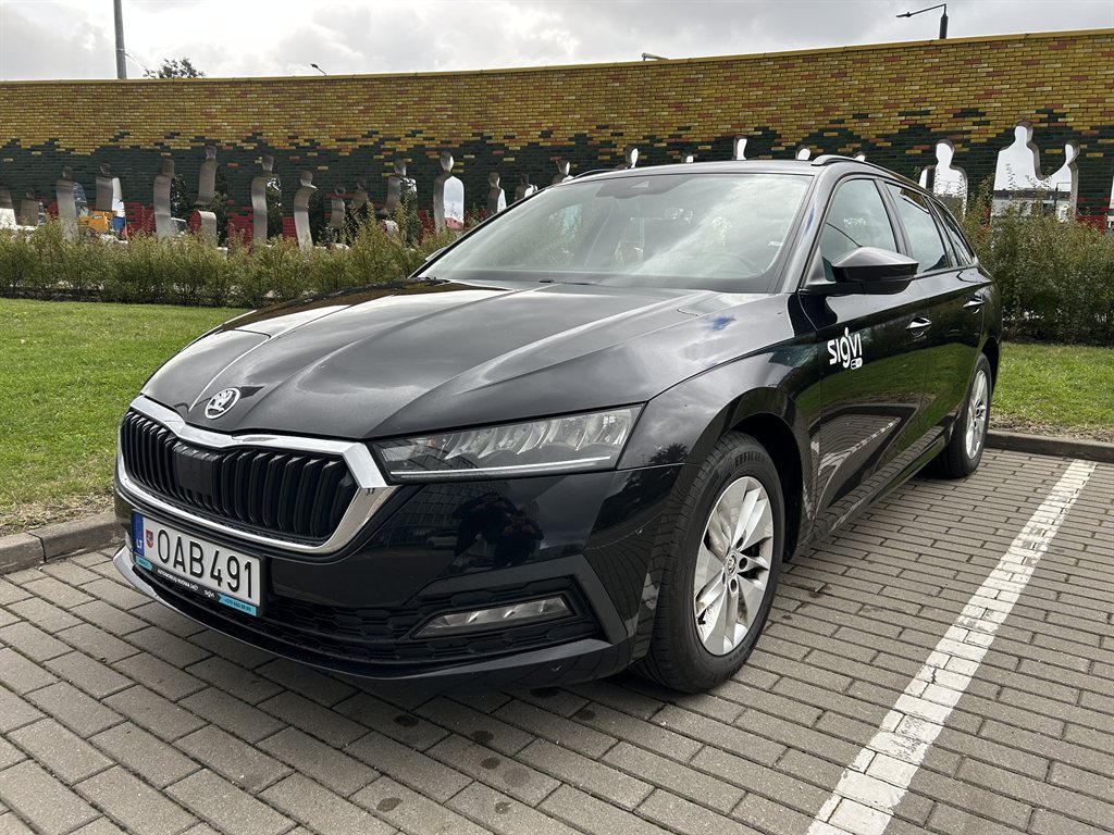 Skoda Octavia wynajem samochodów