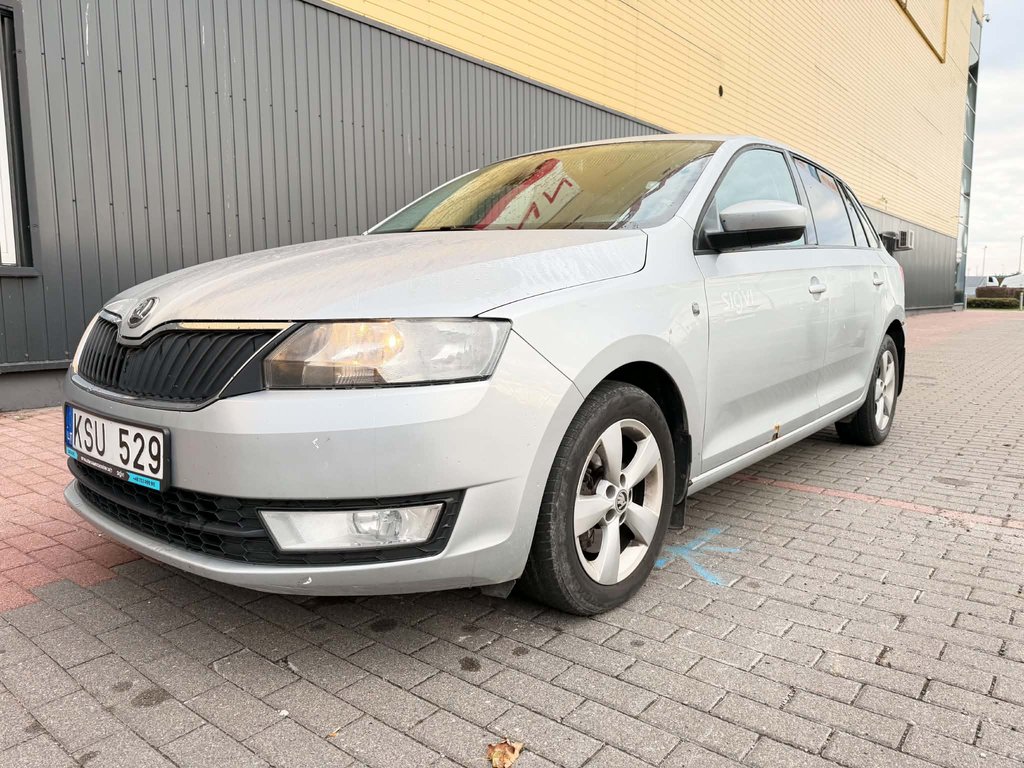 Škoda Rapid car rental